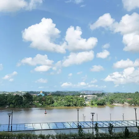 Kuching Town - Riverbed - Luxury Resort Condo Exterior photo